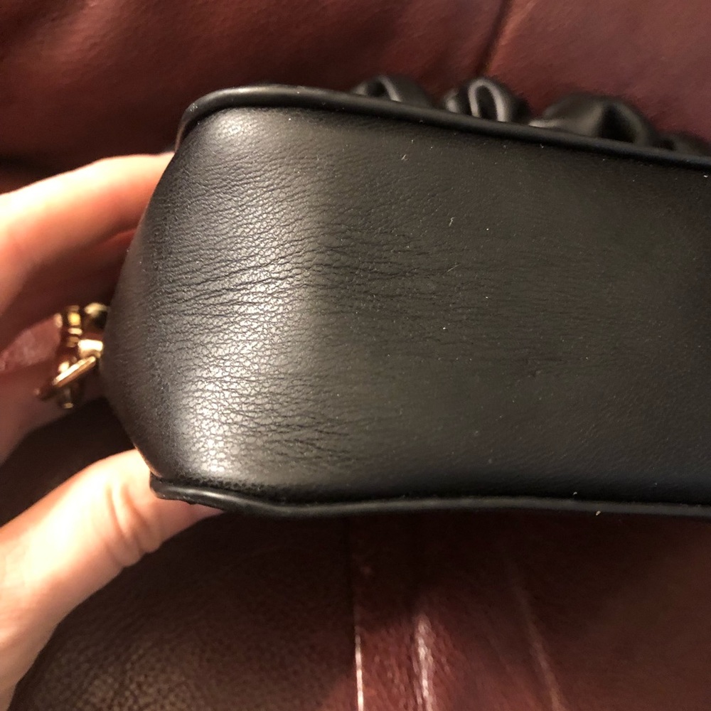 EN Expressions NYC Black Vegan Leather Handbag With Ruffle Handle - Picture 4 of 13